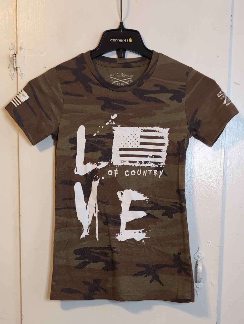Camo Grunt Style Love of Country Patriotic tee womens small